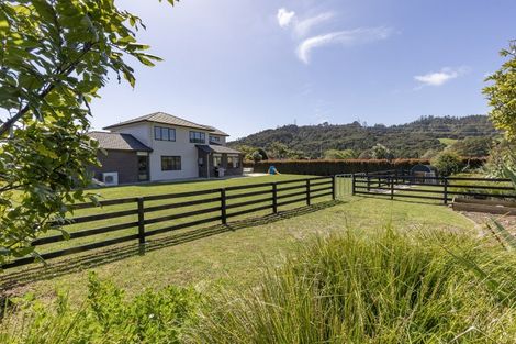 Photo of property in 30 Robert Might Road, Huapai, Kumeu, 0810