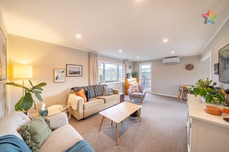 Photo of property in 18 Tarras Grove, Kelson, Lower Hutt, 5010