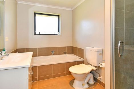 Photo of property in 11f Antalya Place, Manurewa, Auckland, 2102