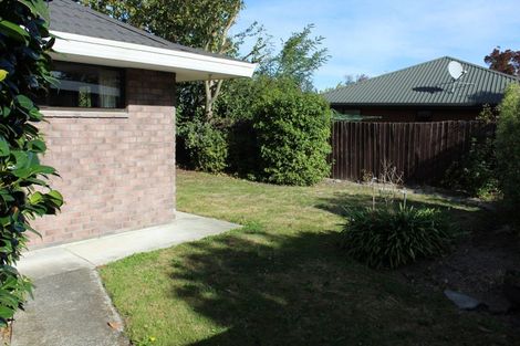 Photo of property in 48 Bellingham Place, Avonhead, Christchurch, 8042