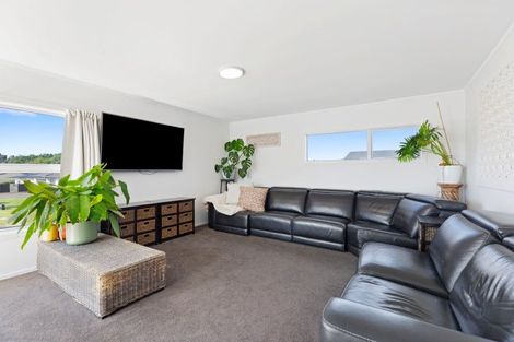 Photo of property in 142 Ngatai Road, Otumoetai, Tauranga, 3110