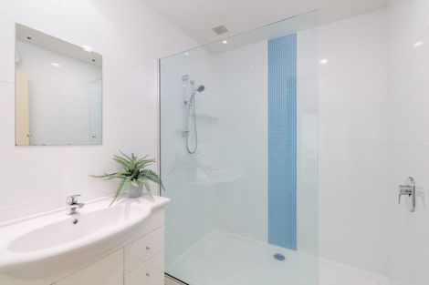 Photo of property in 42c Picton Avenue, Riccarton, Christchurch, 8011