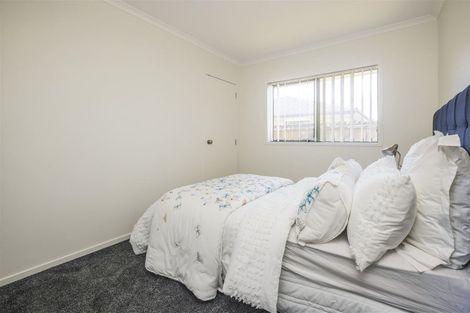 Photo of property in 34 Tussock Avenue, Mangere, Auckland, 2022