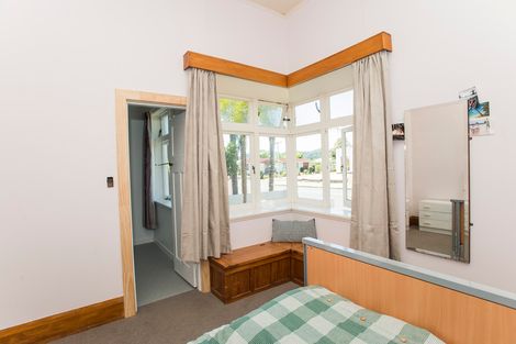 Photo of property in 33 Carnarvon Street, Gisborne, 4010