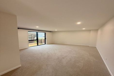 Photo of property in 73 Hutchinsons Road, Bucklands Beach, Auckland, 2014