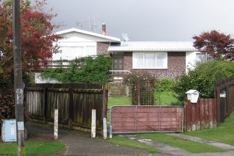 Photo of property in 2 Marlborough Place, Tokoroa, 3420