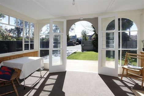 Photo of property in 8 Eversleigh Street, St Albans, Christchurch, 8014