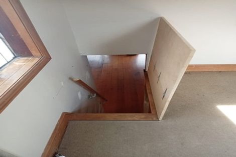 Photo of property in 43 Cornwall Road, Lyttelton, 8082