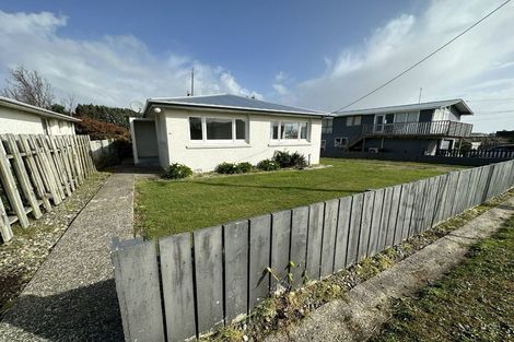 Photo of property in 75 Weka Street, Waikiwi, Invercargill, 9810