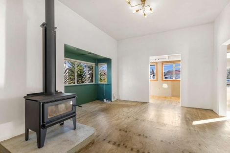 Photo of property in 44 Tennyson Street, Dannevirke, 4930