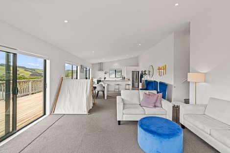 Photo of property in 14 Rauta Way, Helensville, 0800