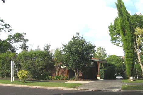 Photo of property in 16 Mappin Place, Chatswood, Auckland, 0626