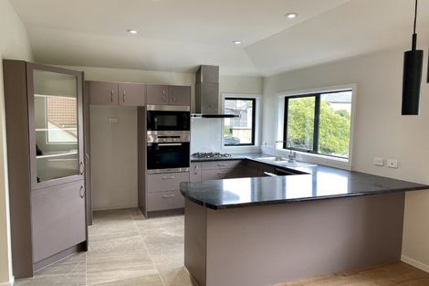 Photo of property in 29 Mariners View Road, Beach Haven, Auckland, 0626