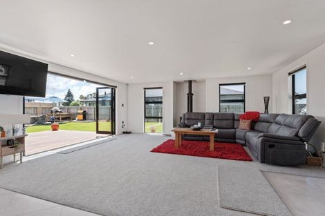 Photo of property in 15d Madison Street, Carterton, 5713