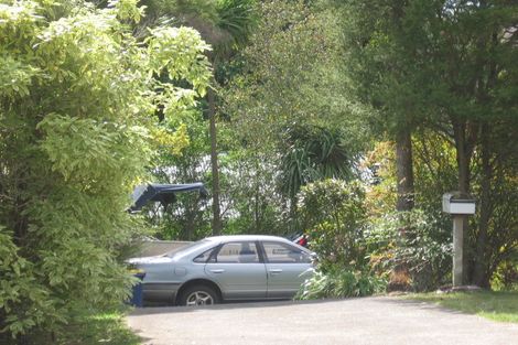 Photo of property in 11 The Grove, Titirangi, Auckland, 0604