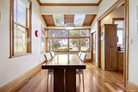 Photo of property in 37 Grant Road, Thorndon, Wellington, 6011