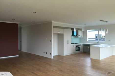 Photo of property in 43 Maylee Crescent, Gulf Harbour, Whangaparaoa, 0930