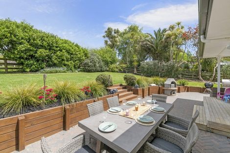 Photo of property in 12 Wyn Close, Kaukapakapa, 0871