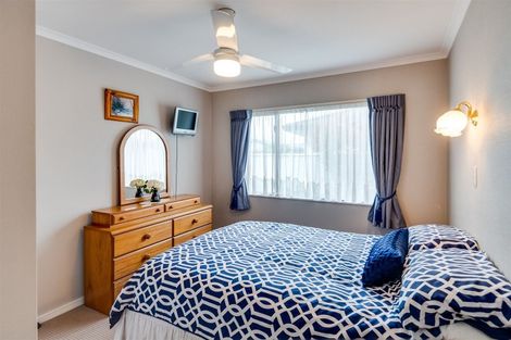 Photo of property in 28 Balmoral Street, Taradale, Napier, 4112