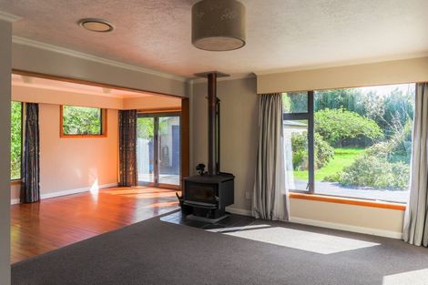 Photo of property in 60 Watt Road, Otatara, Invercargill, 9879