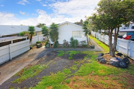 Photo of property in 1/18 Kennington Drive, Clendon Park, Auckland, 2103
