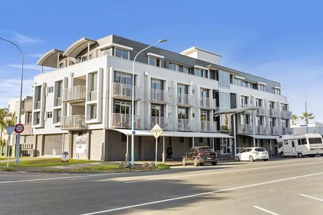 Photo of property in Salisbury Crown, 10/7 Salisbury Avenue, Mount Maunganui, 3116