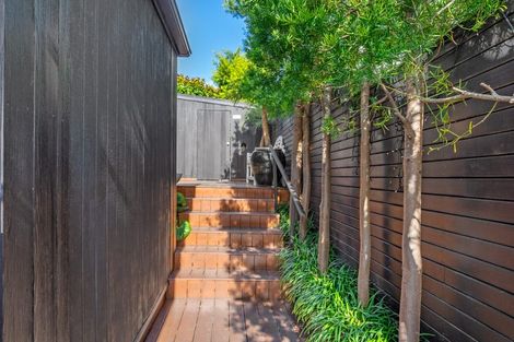 Photo of property in 1/19 Heathcote Road, Castor Bay, Auckland, 0620