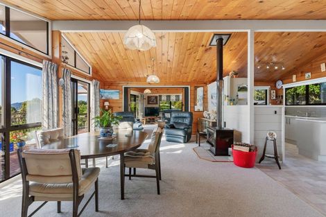 Photo of property in 121 Bruce Wallace Place, Whangamata, 3620
