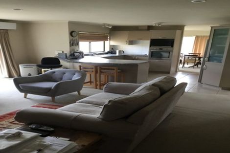 Photo of property in 17 Watkins Road, Cambridge, 3434