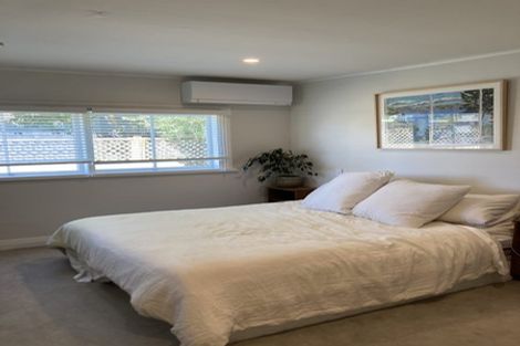 Photo of property in 20 Vincent Road, Northcote Point, Auckland, 0627
