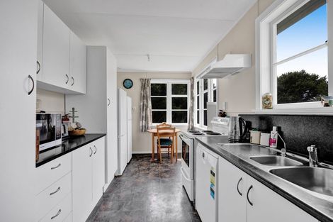 Photo of property in 55 Fairfield Road, Hawera, 4610