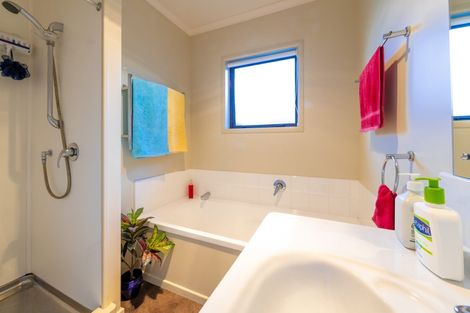 Photo of property in 48a Molyneux Avenue, Cromwell, 9310