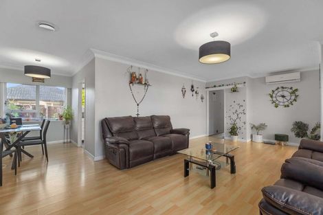 Photo of property in 2/11 Pakuranga Road, Pakuranga, Auckland, 2010