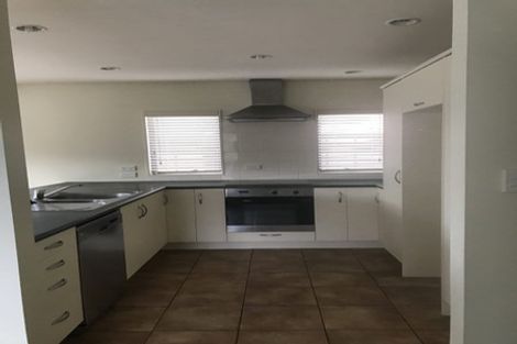 Photo of property in 1/15 Glastron Place, Bayview, Auckland, 0629