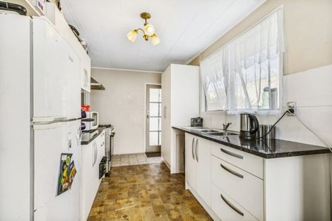 Photo of property in 43 Othello Drive, Clover Park, Auckland, 2023