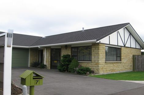 Photo of property in 7 Bambery Court, Palmerston North, 4414