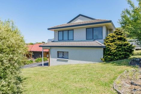 Photo of property in 12 Van Dyke Place, West Harbour, Auckland, 0618