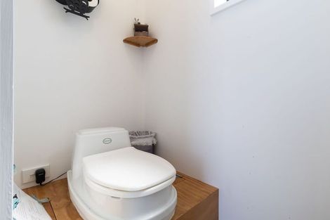 Photo of property in 54 Rotomanu Rise, Western Lake, Featherston, 5773