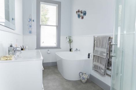 Photo of property in 30 Victoria Avenue, Dannevirke, 4930