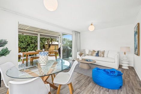 Photo of property in 3 The Southern Isle, Omaha, 0986