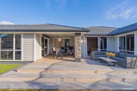 Photo of property in 3 Barbaras Way, Waikanae Beach, Waikanae, 5036