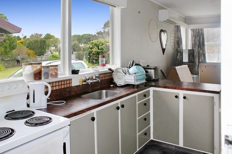 Photo of property in 16 Ries Street, Dannevirke, 4930