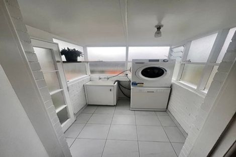 Photo of property in 3/7 Sudan Avenue, Milford, Auckland, 0620