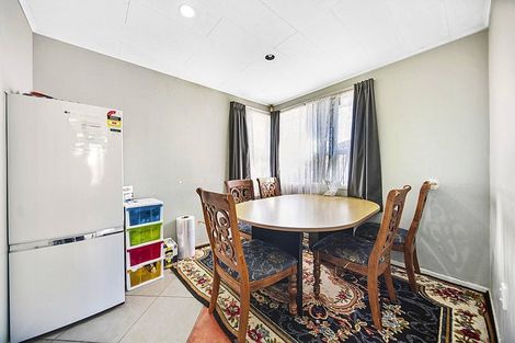 Photo of property in 13 Humphreys Place, Mangere, Auckland, 2022