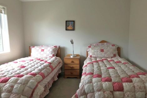 Photo of property in 6 Kowi Lakes Drive, One Tree Point, 0118