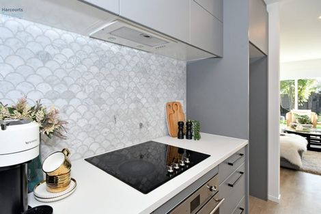 Photo of property in 6 Hoiho Road, Pukekohe, 2120