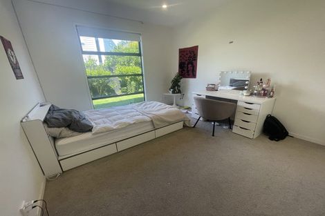 Photo of property in 4c Beach Road, Castor Bay, Auckland, 0620