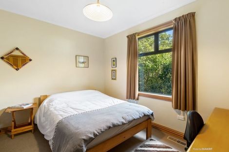 Photo of property in 17 Highbury Crescent, Highbury, Wellington, 6012