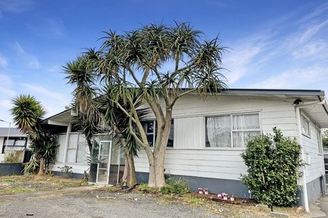 Photo of property in 35 Fairlight Place, Manurewa, Auckland, 2102