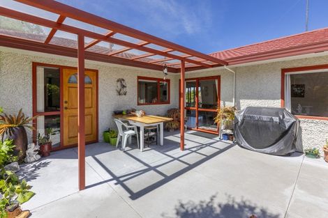 Photo of property in 41 Domain Road, Waipawa, 4210